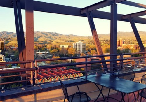 Exploring the Best Restaurants and Bars in Boise, Idaho
